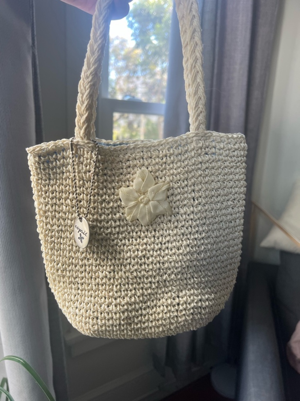 Vintage Esprit Cream Woven Mini Tote with Flower Accent